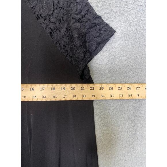 Torrid womens 1 short lace sleeves trapeze black slinky dress keyhole back - Picture 7 of 8
